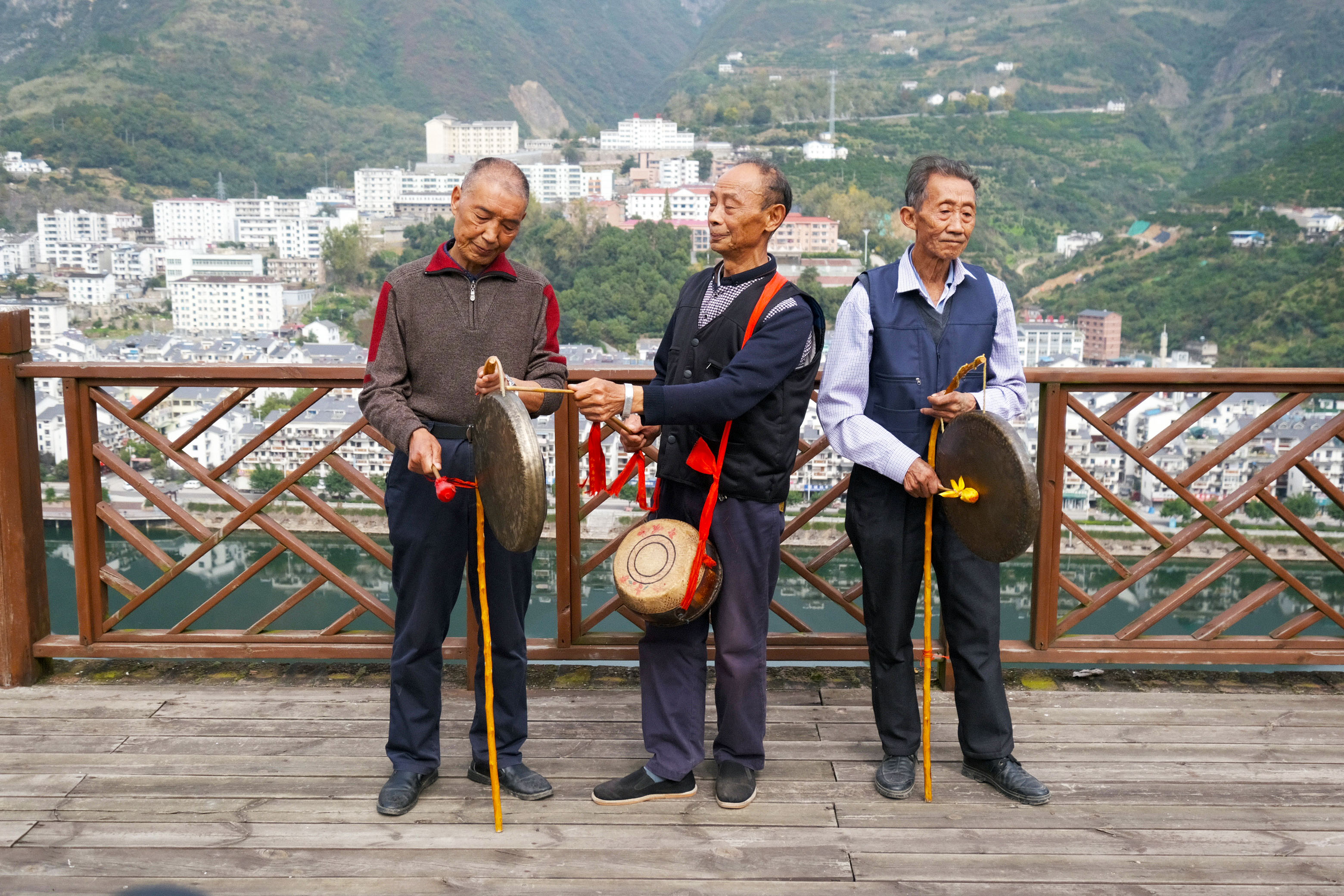 薅草锣鼓王清沛艺班采访